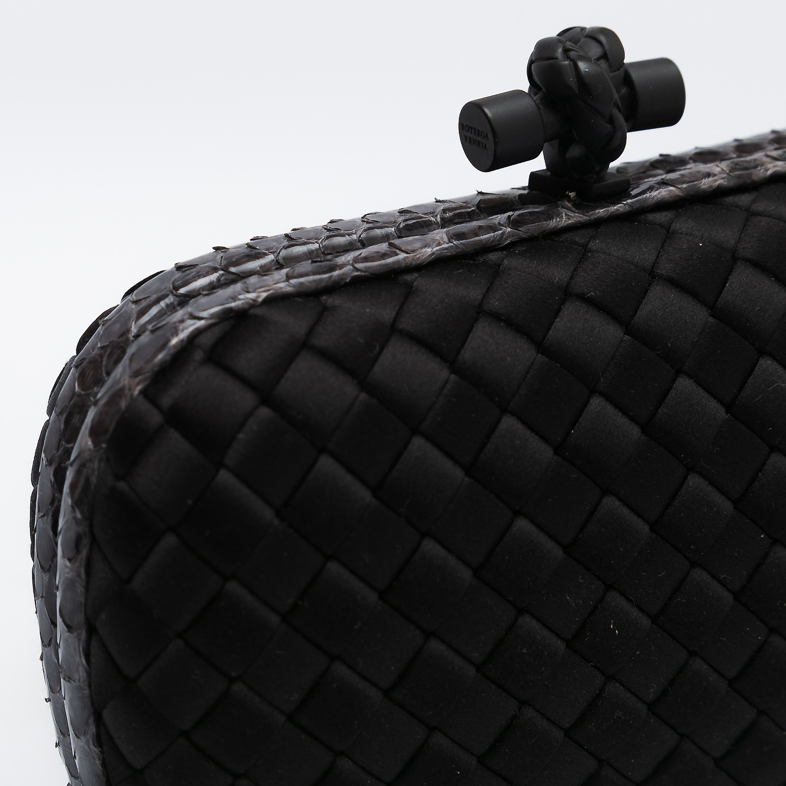 Клатч Bottega Veneta - купить оригинал в секонд-хенде SFS - 6