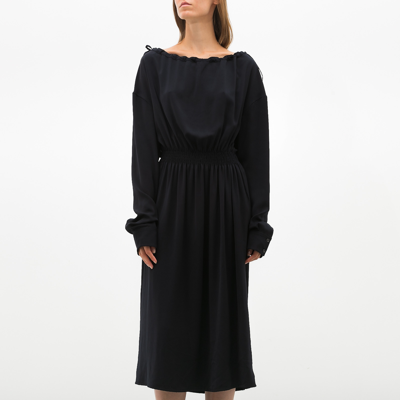 Платье черного цвета Celine - фото из каталога магазина брендовой одежды Second Friend Store Платье Celine - купить оригинал в секонд-хенде SFS - 1