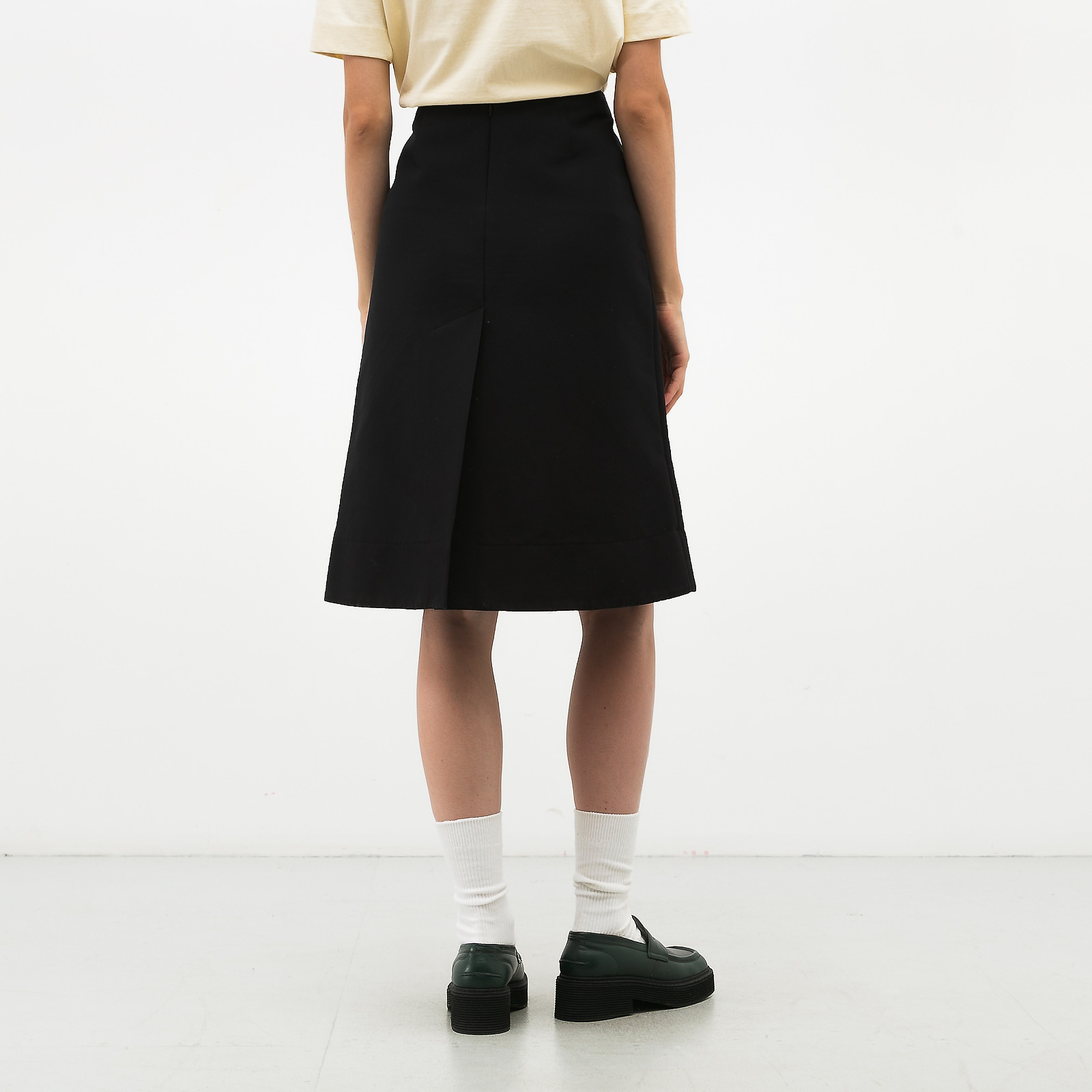 Юбка черного цвета Marni - фото из каталога магазина брендовой одежды Second Friend Store Юбка Marni - купить оригинал в секонд-хенде SFS - 3