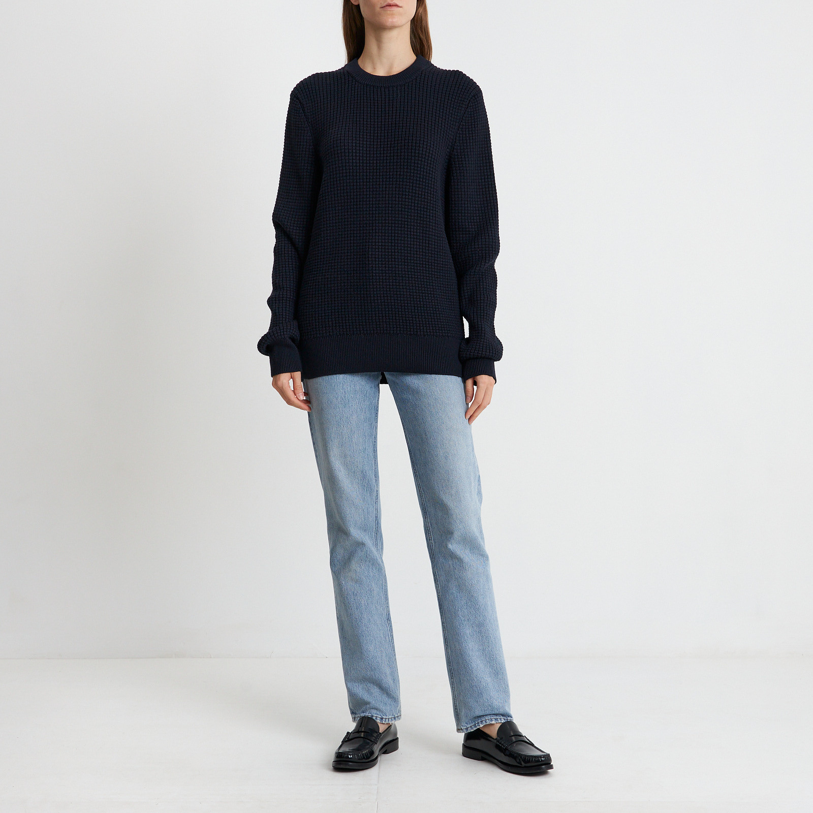 Свитер синего цвета Sandro - фото из каталога магазина брендовой одежды Second Friend Store Свитер Sandro - купить оригинал в секонд-хенде SFS - 2