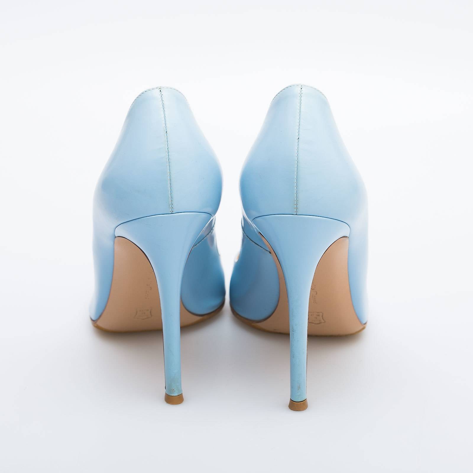 Туфли голубого цвета Gianvito Rossi - фото из каталога магазина брендовой одежды Second Friend Store Туфли Gianvito Rossi - купить оригинал в секонд-хенде SFS - 3