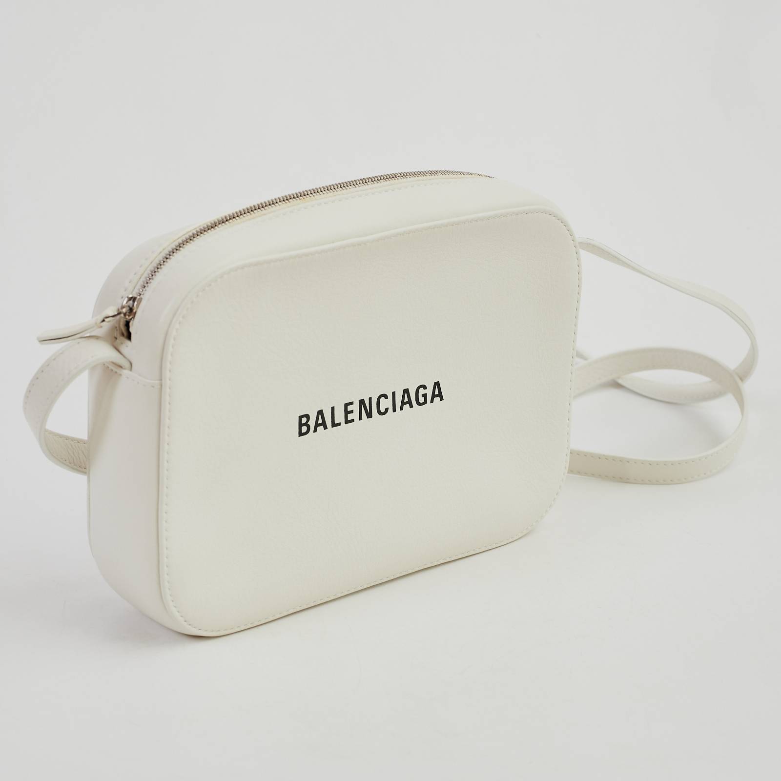 Сумка Balenciaga - купить оригинал в секонд-хенде SFS