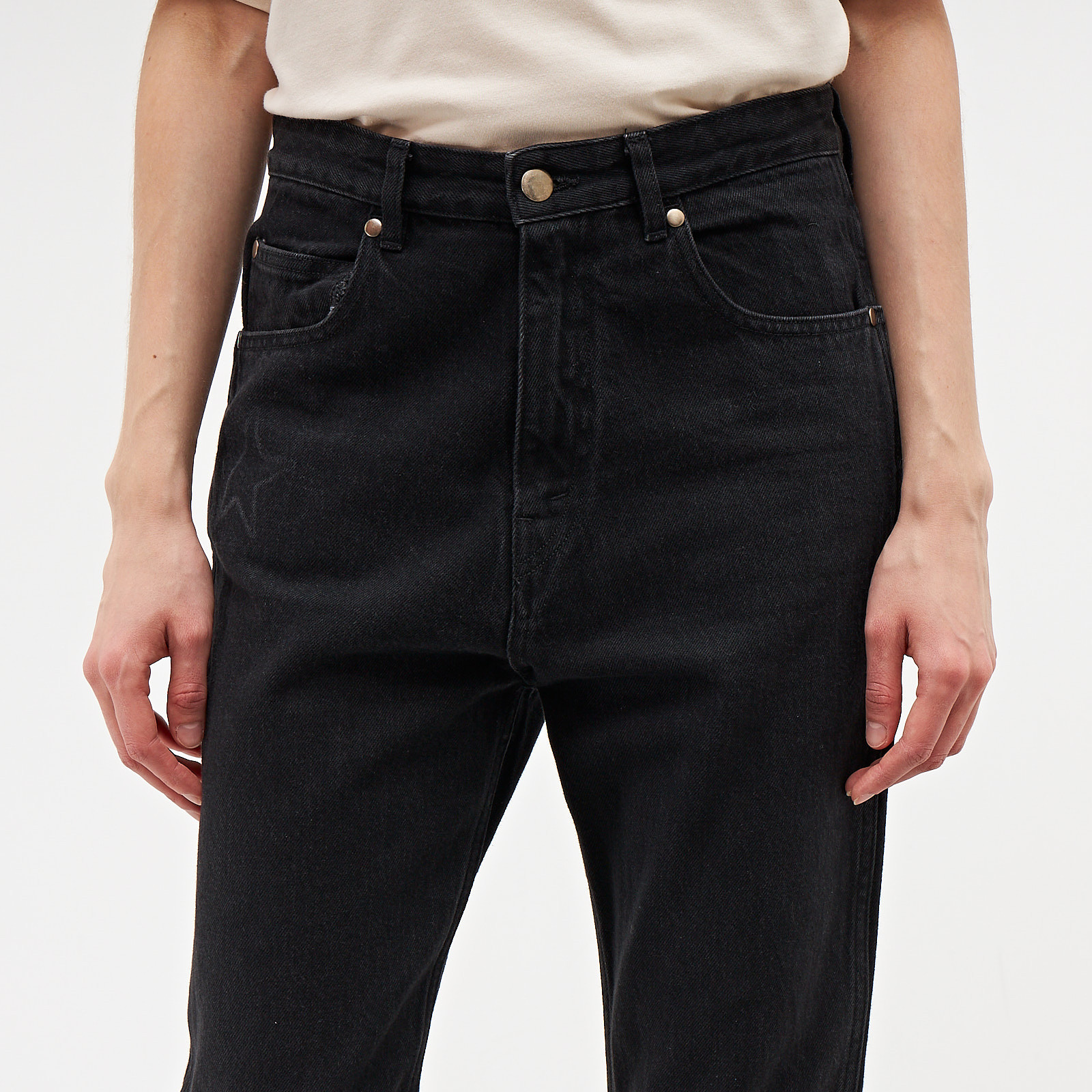 Джинсы черного цвета Golden Goose - фото из каталога магазина брендовой одежды Second Friend Store Джинсы Golden Goose - купить оригинал в секонд-хенде SFS - 4