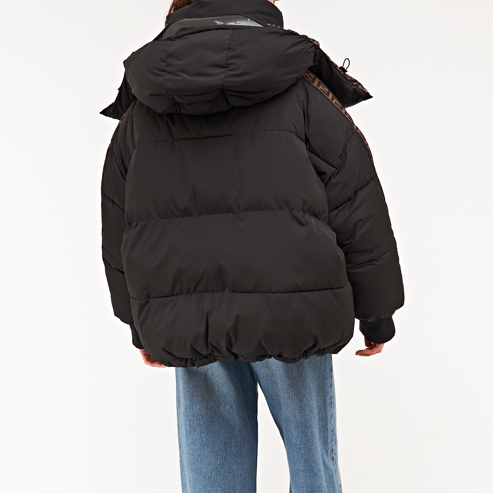 Пуховик Fendi - купить оригинал в секонд-хенде SFS - 7