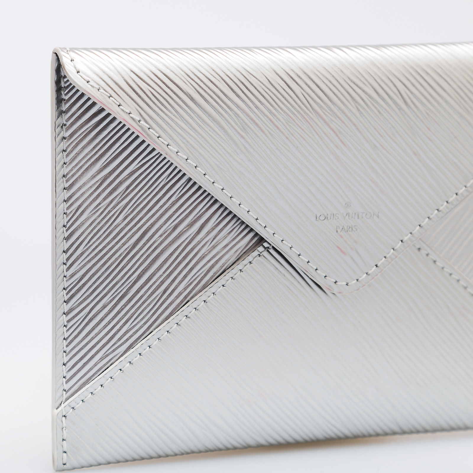 Клатч Louis Vuitton - купить оригинал в секонд-хенде SFS - 4