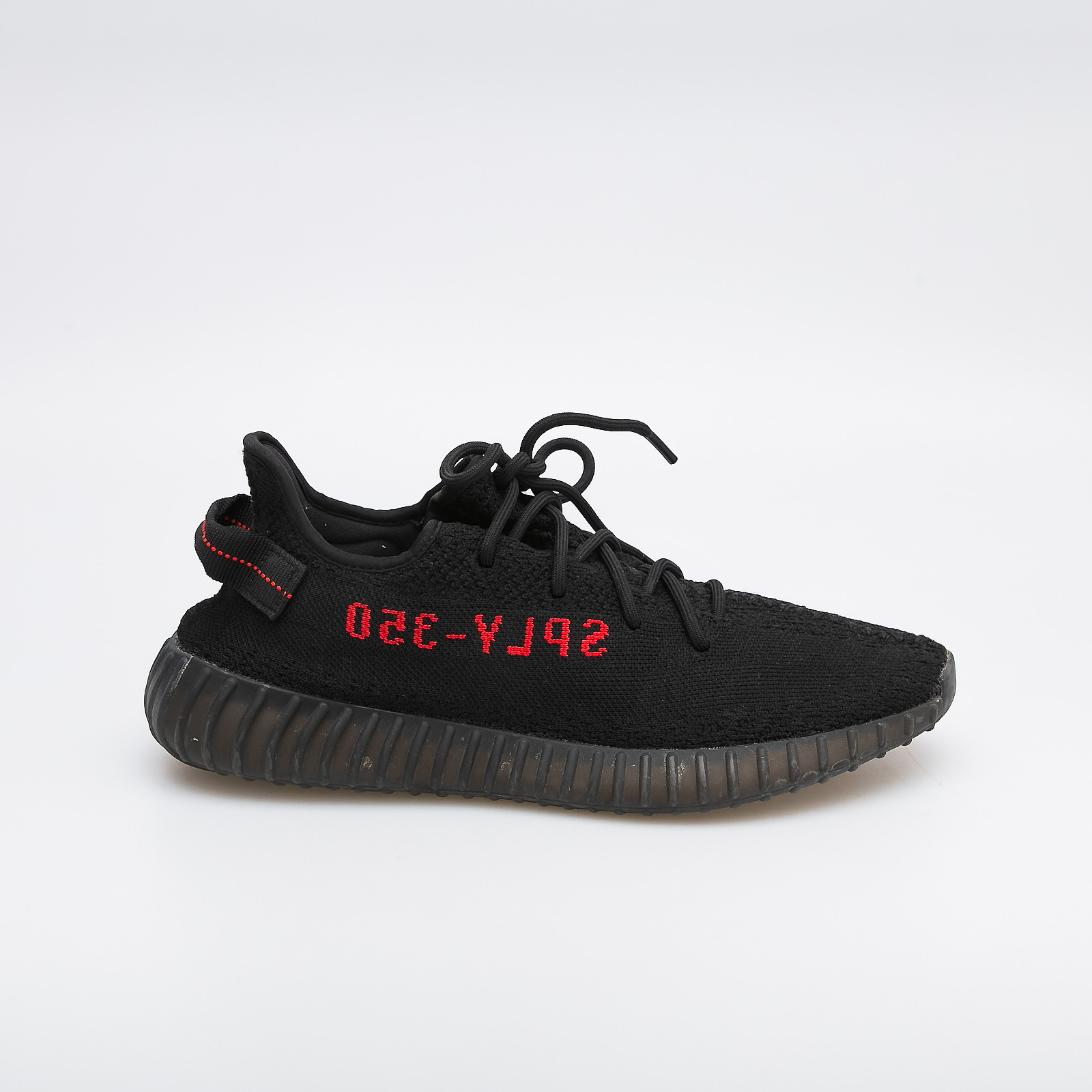 Кроссовки Yeezy x Adidas - купить оригинал в секонд-хенде SFS - 1