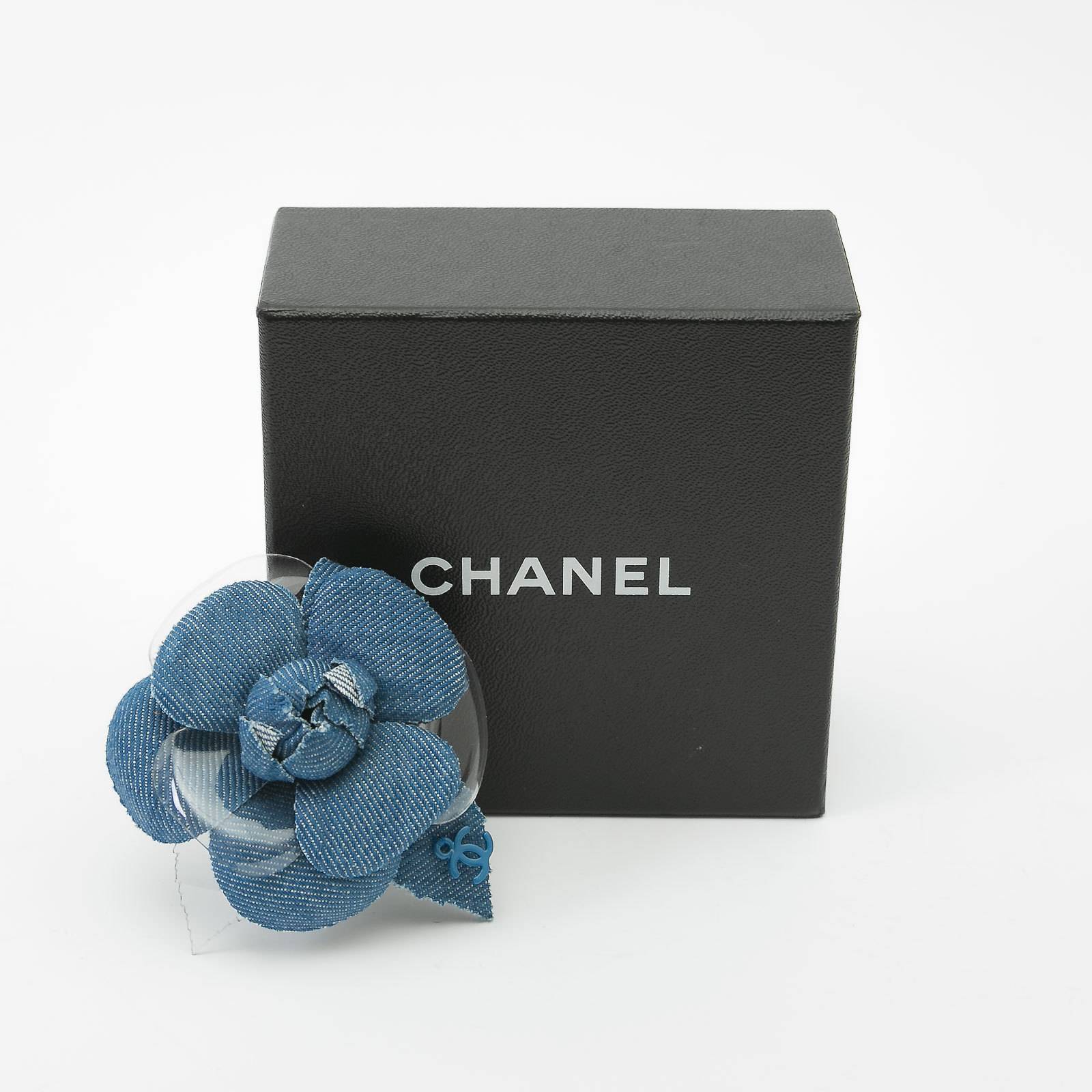 Брошь Chanel - купить оригинал в секонд-хенде SFS