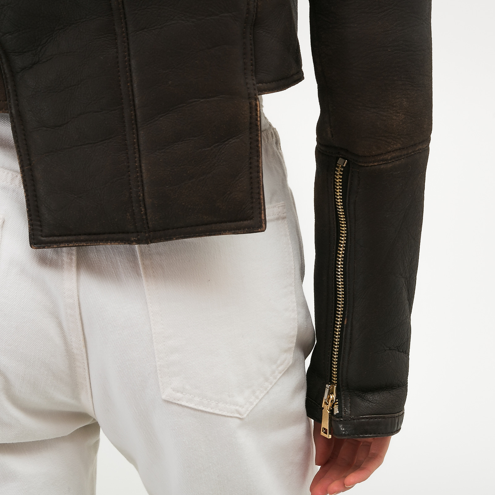 Пальто коричневого цвета Givenchy - фото из каталога магазина брендовой одежды Second Friend Store Пальто Givenchy - купить оригинал в секонд-хенде SFS - 5