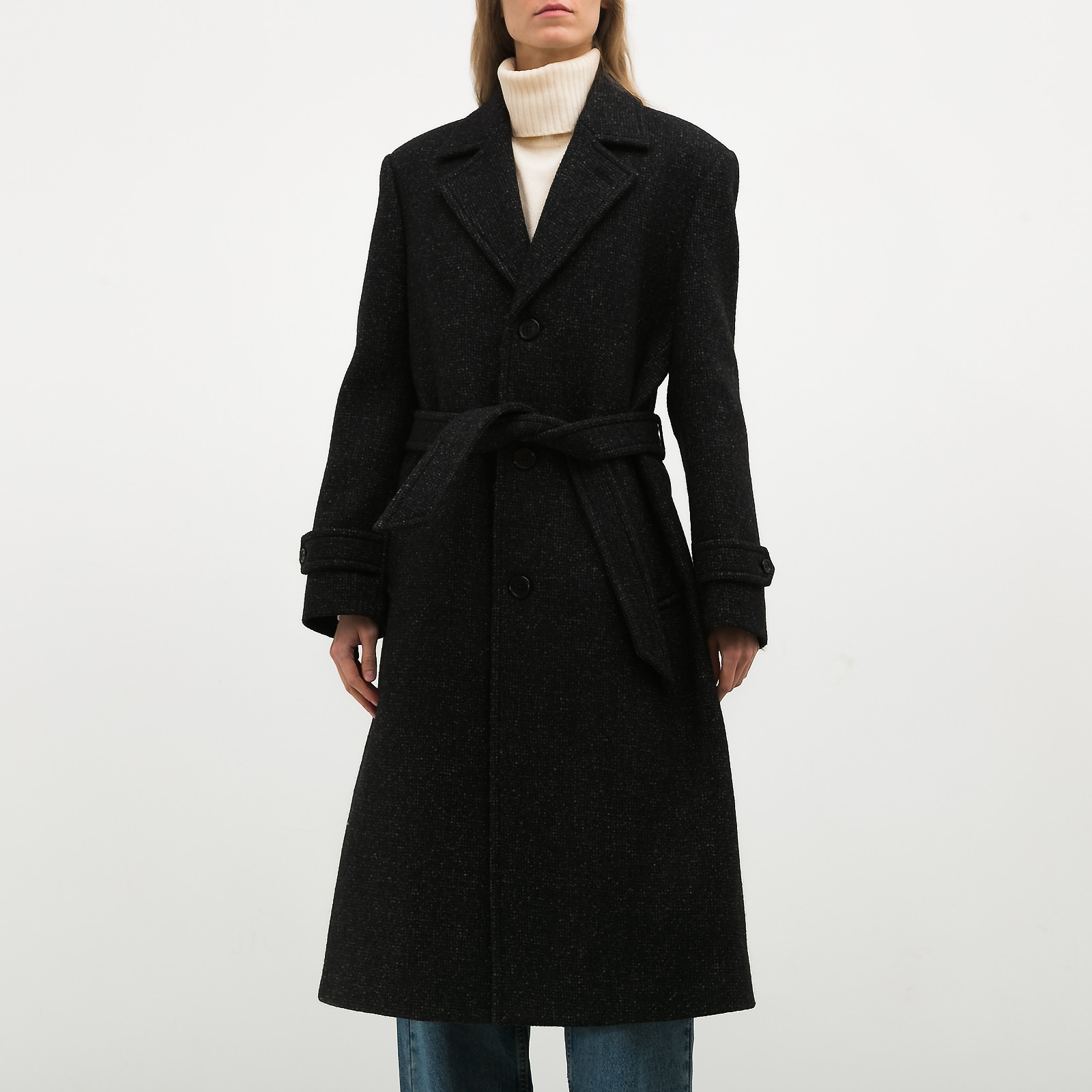 Пальто черного цвета Celine - фото из каталога магазина брендовой одежды Second Friend Store Пальто Celine - купить оригинал в секонд-хенде SFS - 1