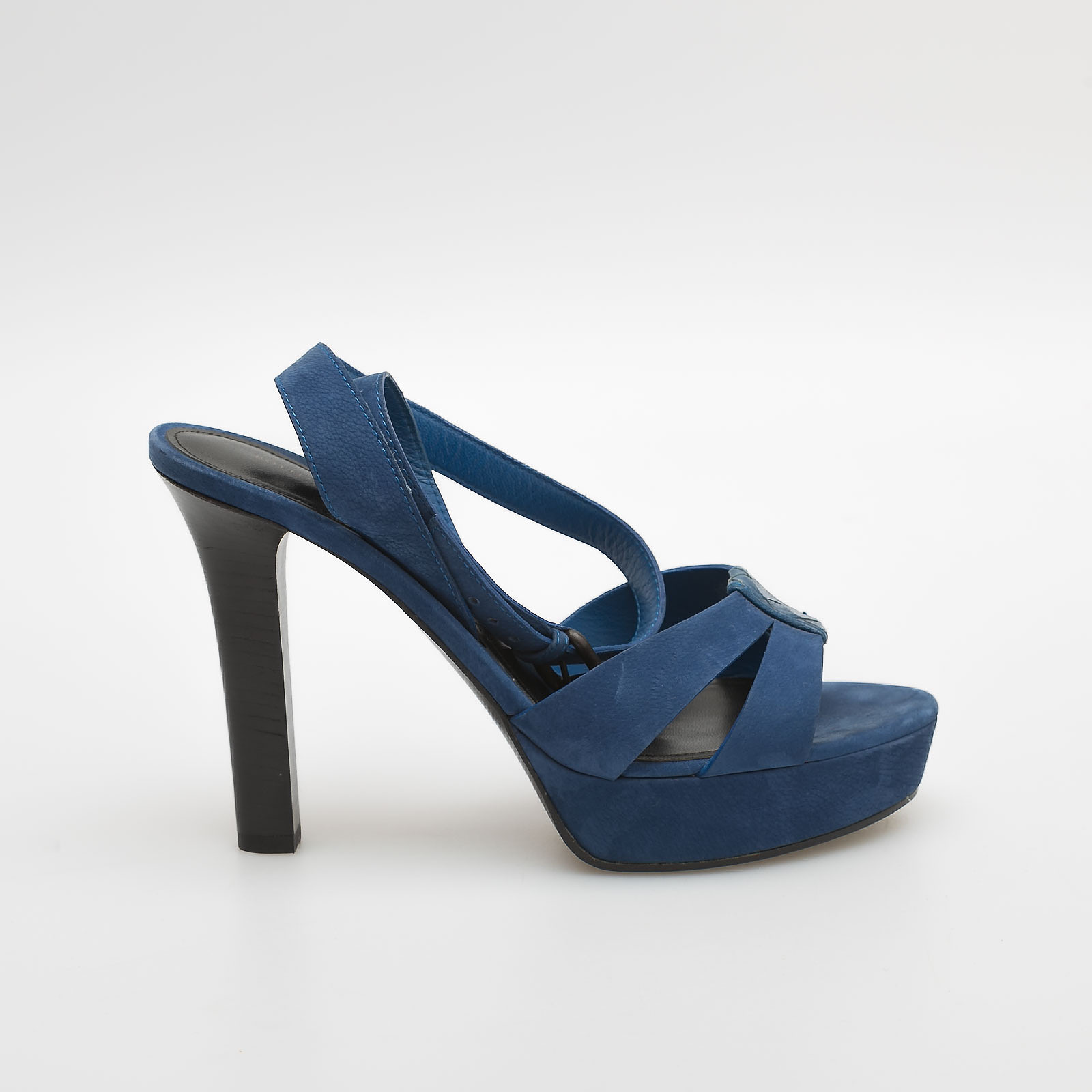 Босоножки  синего цвета Bottega Veneta - фото из каталога магазина брендовой одежды Second Friend Store Босоножки Bottega Veneta - купить оригинал в секонд-хенде SFS - 1