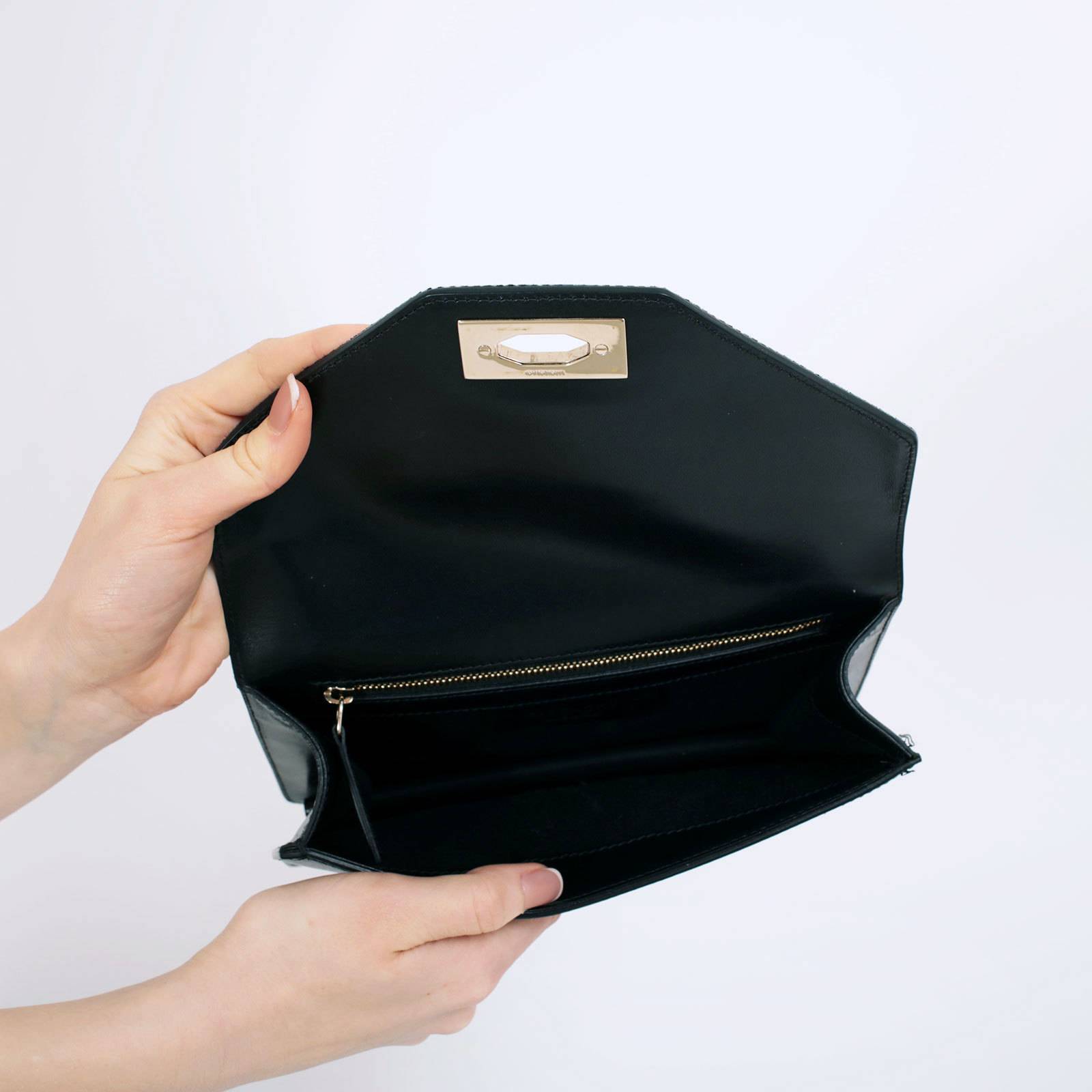 Клатч Givenchy - купить оригинал в секонд-хенде SFS