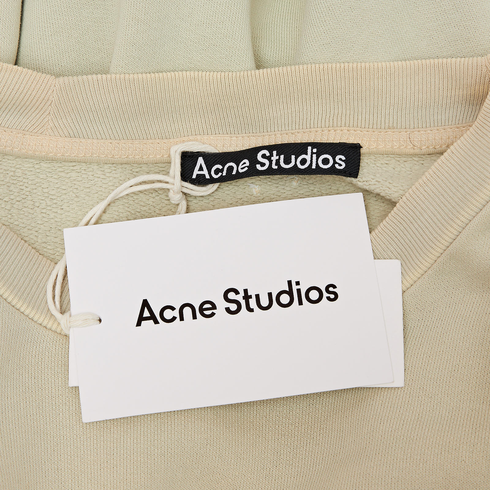 Свитшот зеленого цвета Acne Studios - фото из каталога магазина брендовой одежды Second Friend Store Свитшот Acne Studios - купить оригинал в секонд-хенде SFS - 5
