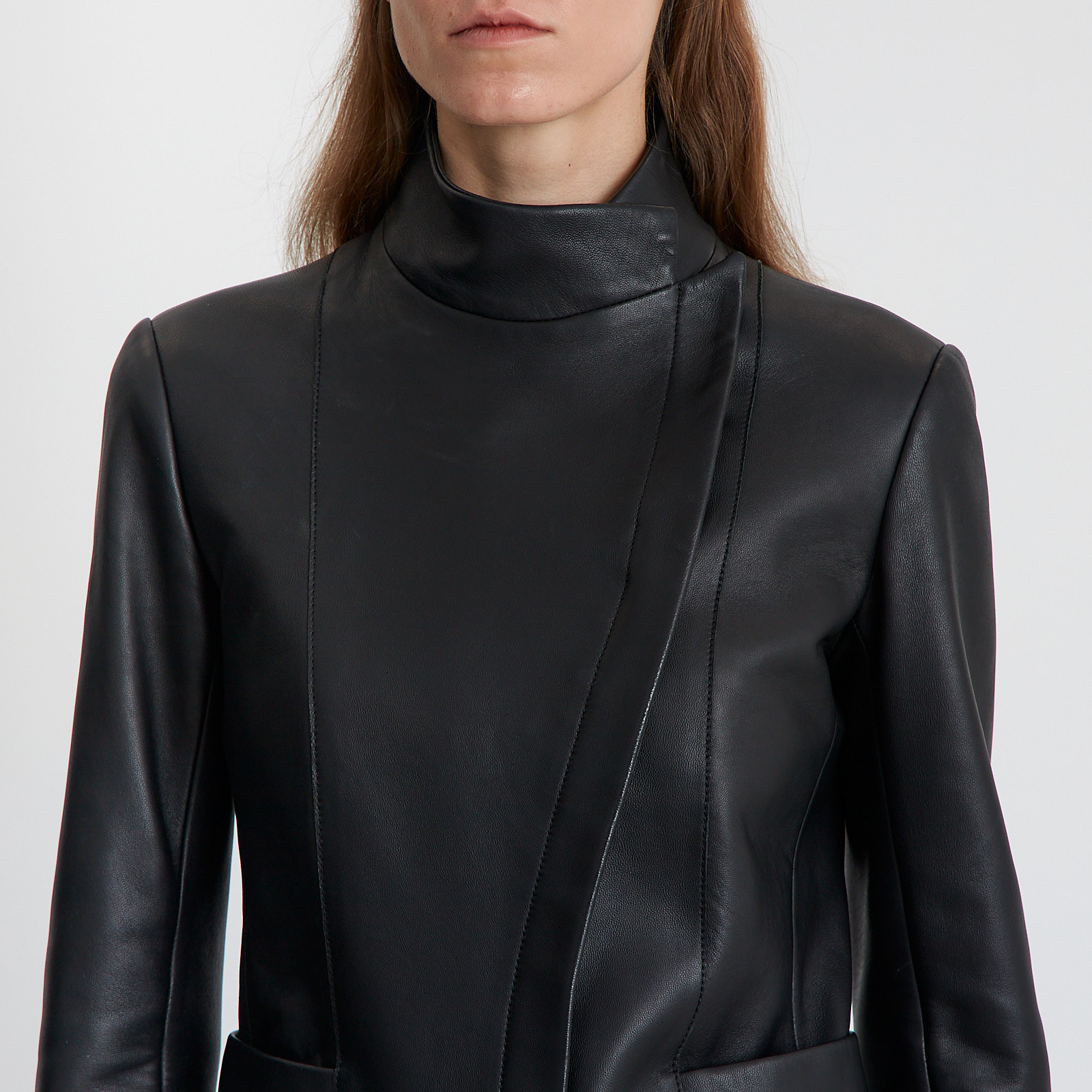 Куртка черного цвета The Row - фото из каталога магазина брендовой одежды Second Friend Store Куртка The Row - купить оригинал в секонд-хенде SFS - 4