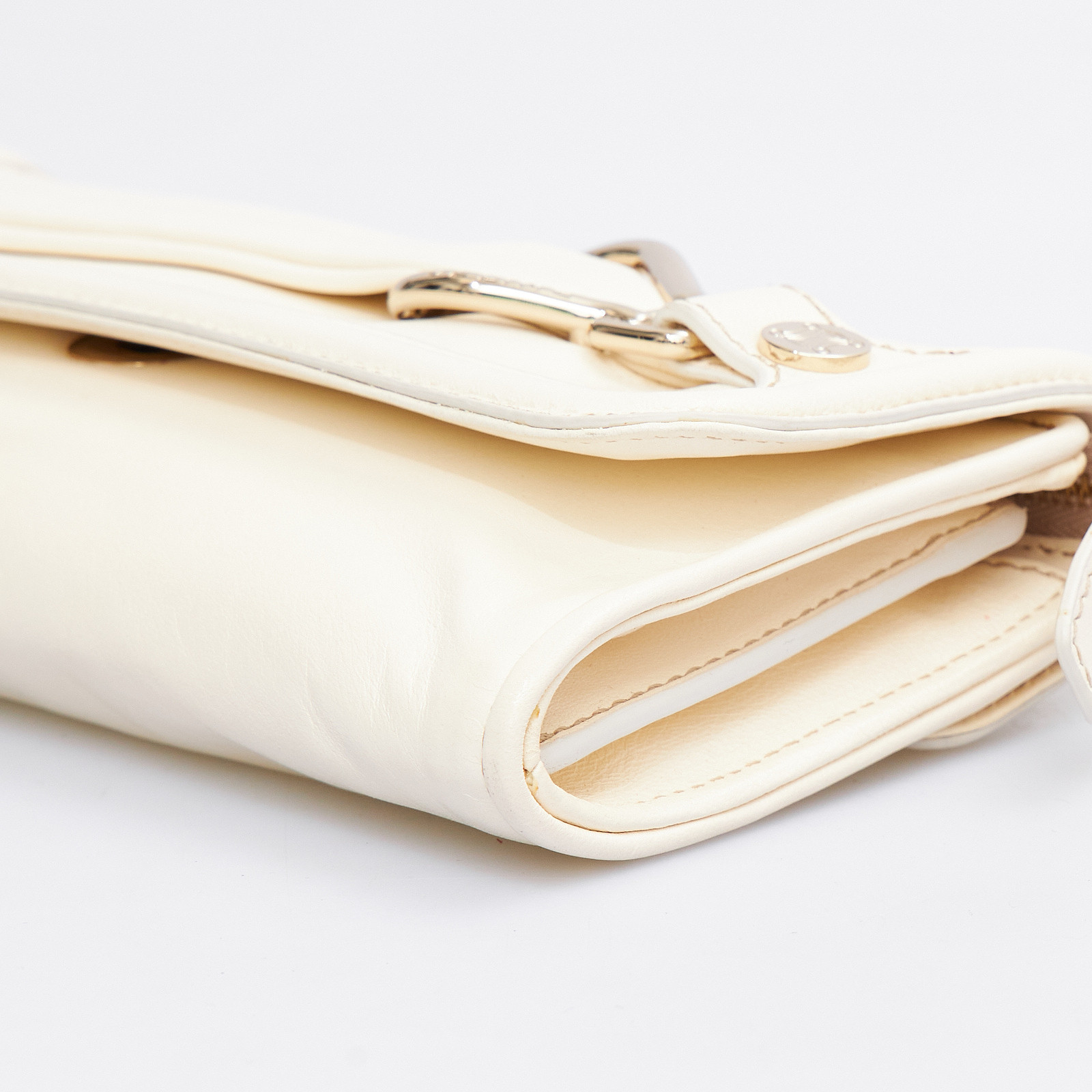 Клатч белого цвета Celine - фото из каталога магазина брендовой одежды Second Friend Store Клатч Celine - купить оригинал в секонд-хенде SFS - 6
